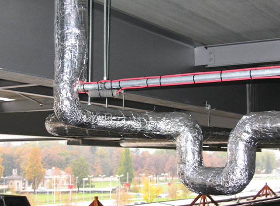 Pipe tracing system installed in industrial application.